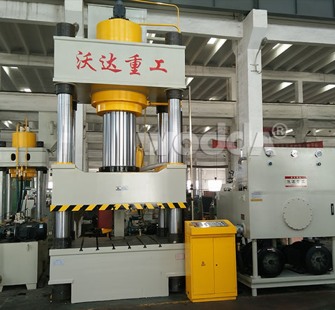 800t四柱液壓機(ji)