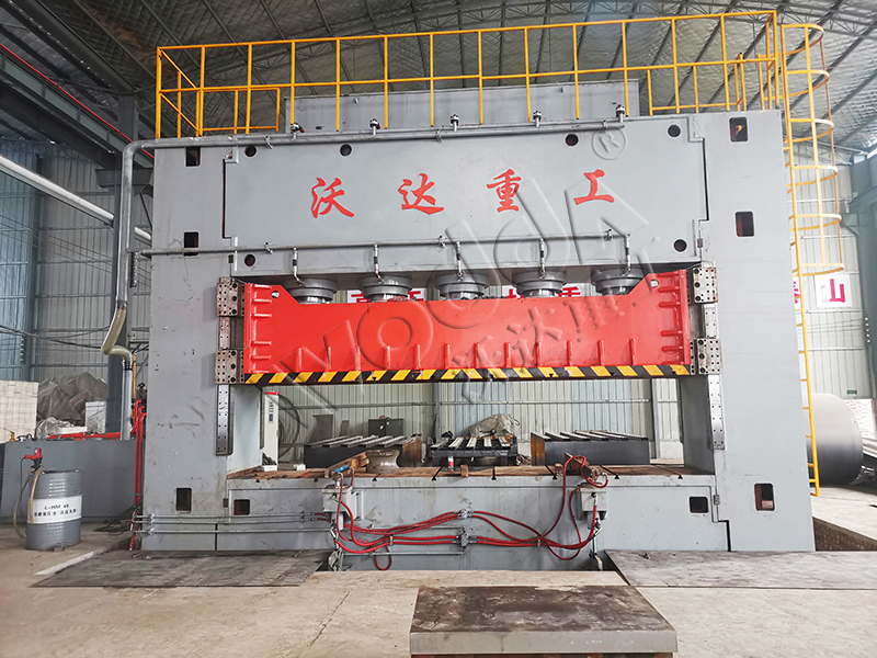 2000噸框(kuang)架式液(ye)壓機壓(ya)波紋闆(pǎn)視頻