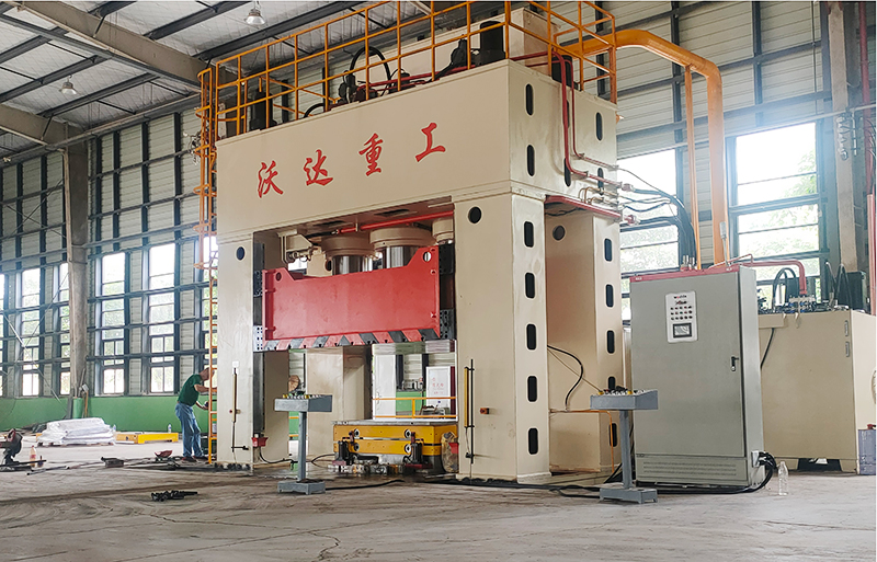 3000噸smc衛(wèi)浴櫃門(mén)闆模壓(yā)成型液(yè)壓機