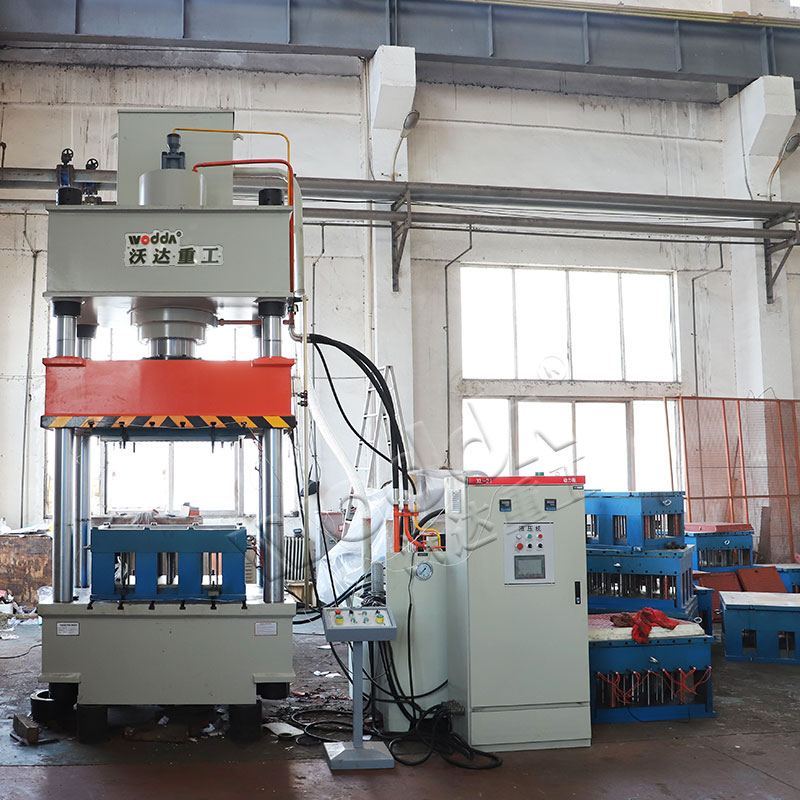 無機複合電纜溝蓋闆生産設備