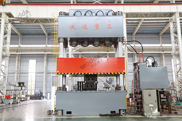 2500噸複合材料成型液壓機_大型四柱液壓機廠家 2500噸複合材料成型液壓機_大型四柱液壓機廠家