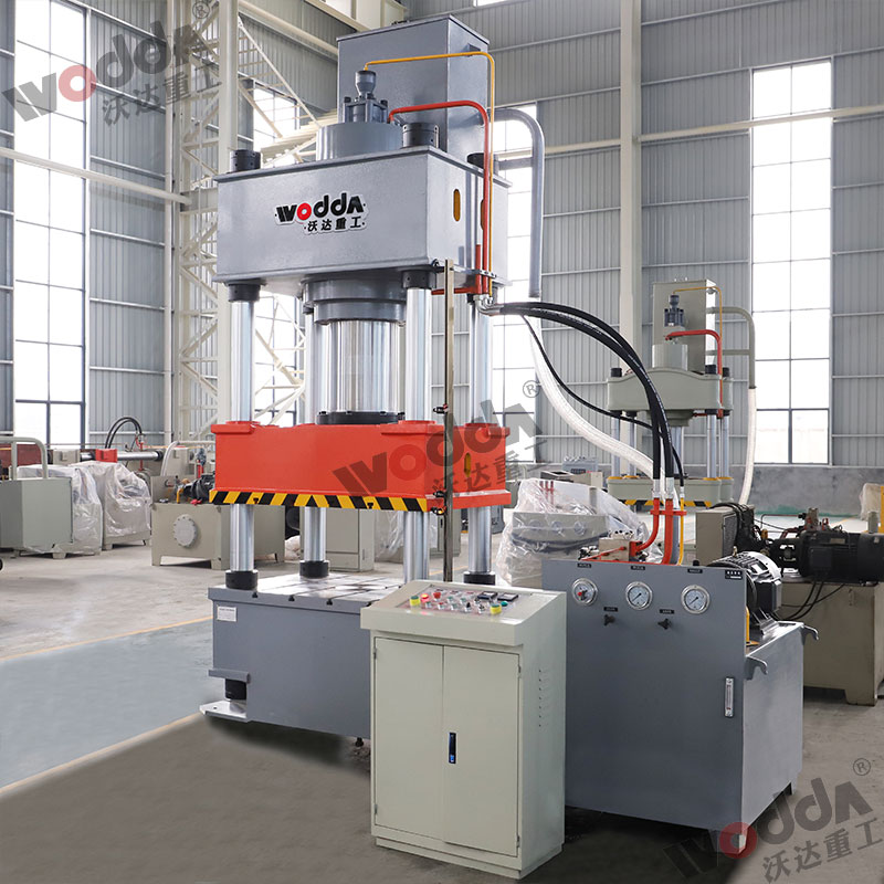 400噸三梁四柱液壓機 400噸三梁四柱液壓機