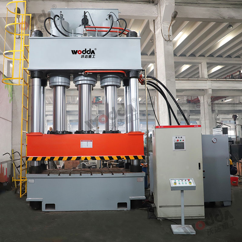 1000噸四柱液壓機 1000噸四柱液壓機