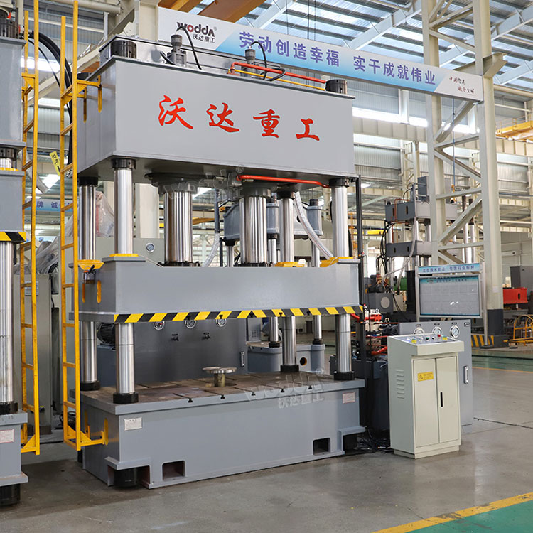 大台面315噸雙缸四柱液壓機 大台面315噸雙缸四柱液壓機