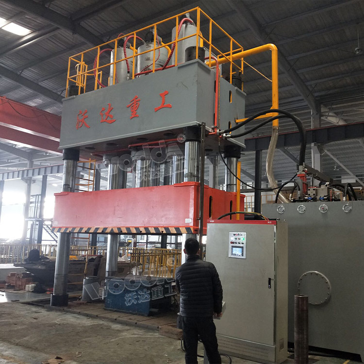 汽車配件成型液壓機客戶現場 汽車配件成型液壓機客戶現場