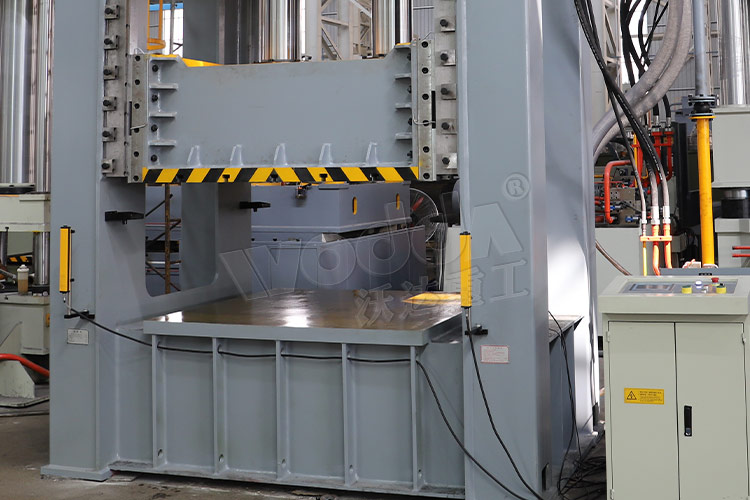 工作台及光栅保護裝置 工作台及光栅保護裝置