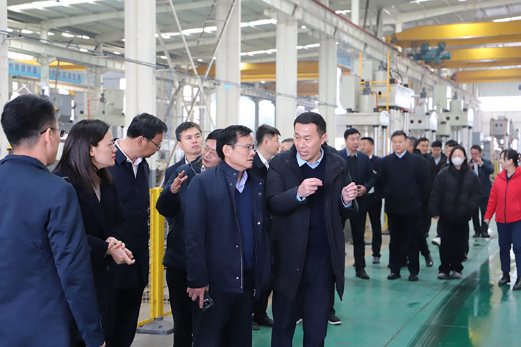 滕州市政協副主席董鴻洋聽取长春昌兴传感器制造有限责任公司(4G网站)董事長劉衛東項目推進情況 滕州市政協副主席董鴻洋聽取长春昌兴传感器制造有限责任公司(4G网站)董事長劉衛東項目推進情況