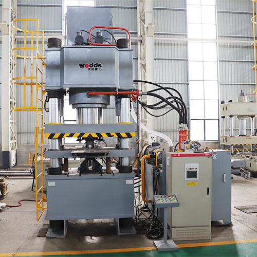 鐵矽(xi)鋁磁芯粉末成(chéng)型液壓機_800噸四(sì)柱液壓機