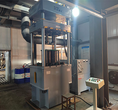 200噸石墨粉(fen)末成型液壓(yā)機